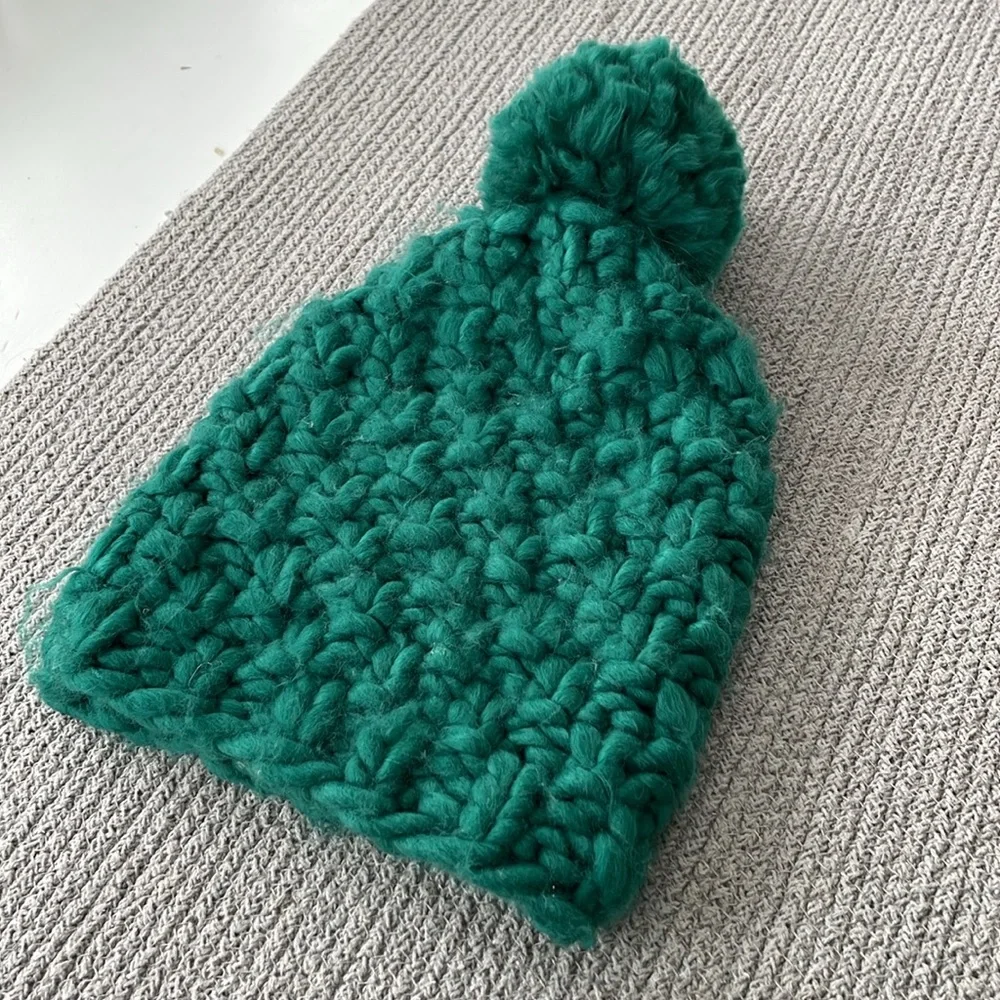 Mossimo Teal Blue Green Chunky Knit Beanie Winter Hat with Pom